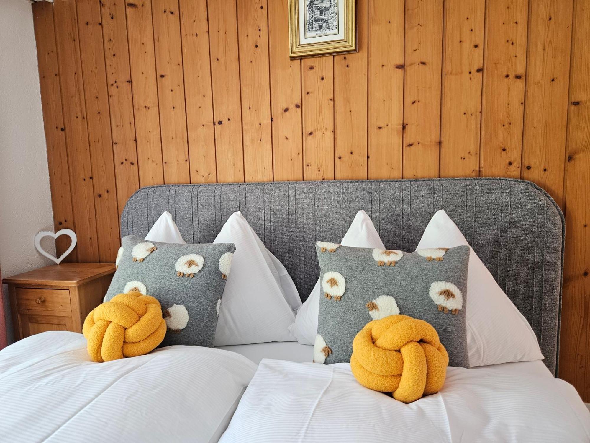 Apartment Klein Matterhorn - Haus Miranda Täsch Kültér fotó